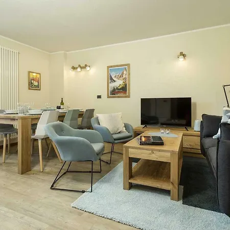 Apartment Ensa - Alpes Travel - Central Chamonix - Sleeps 4 Exterior foto